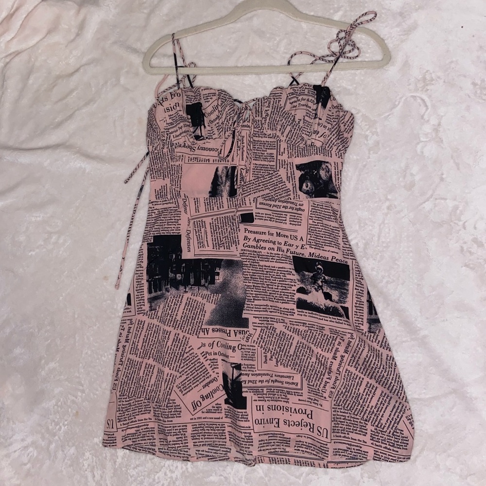 ‘In The Headlines’ Satin Mini Dress- Pink